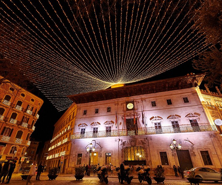 _DSC1875 Christmas decorations in Palma.