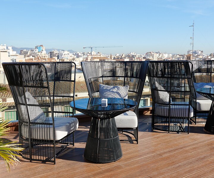 _DSC1914 At the rooftop terrace at Nakar hotel in Palma.
