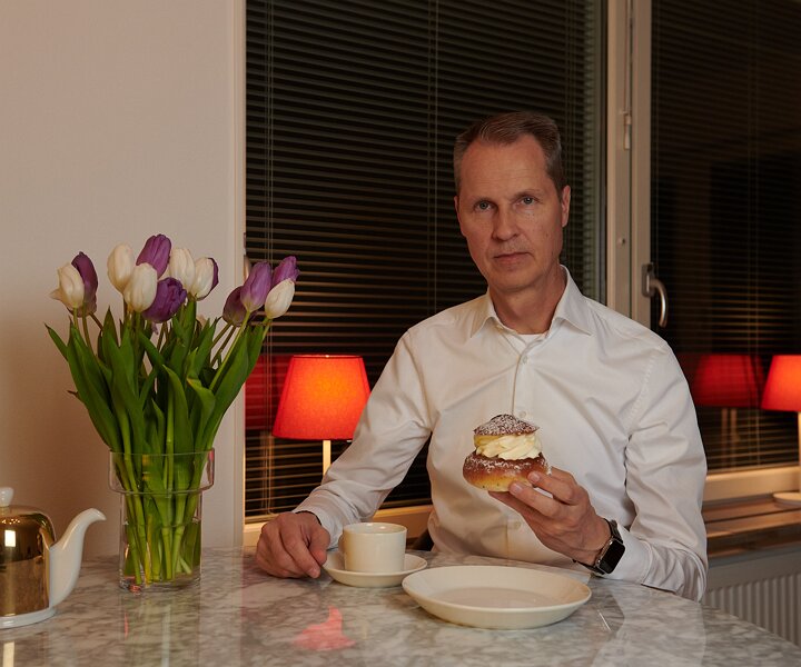 _DSC3394 Arto having the first semla of the season.