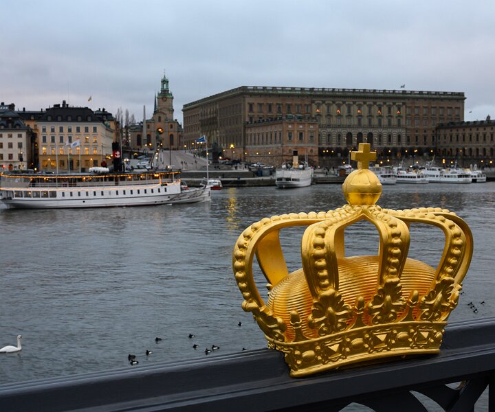 _DSC0456 View towards the Old Town (Gamla Stan) and the Royal Palace.