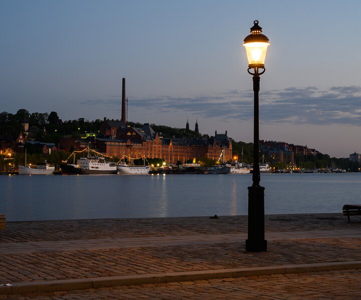 _DSC3140 Stockholm, summer night city.