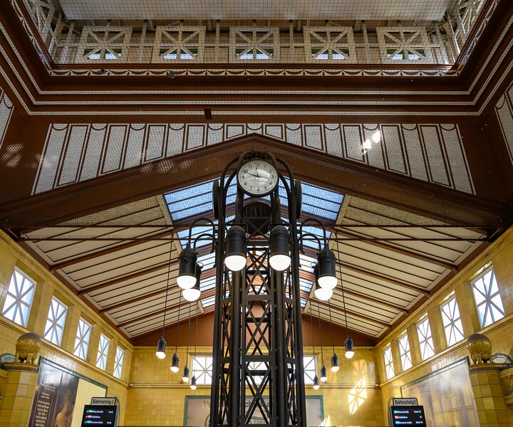 _DSC4462 Wittenbergplatz subway station.