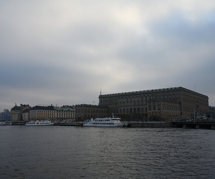 _DSC4825 View of the Royal Palace on a grey day in October.