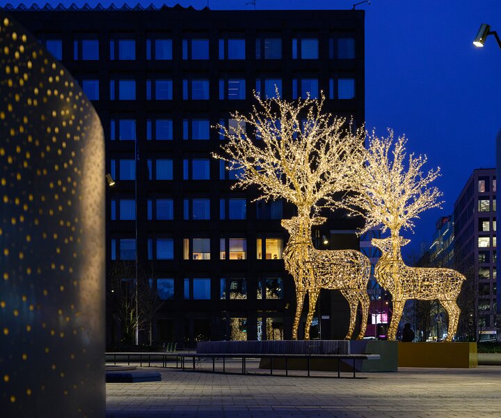 _DSC5208 Light decorations at Brunkebergs torg.