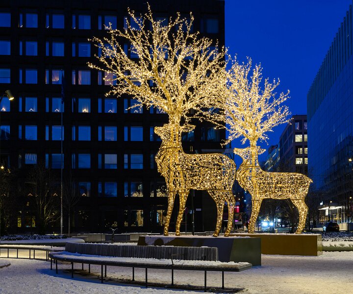 _DSC5366 Light decorations at Brunkebergs torg.