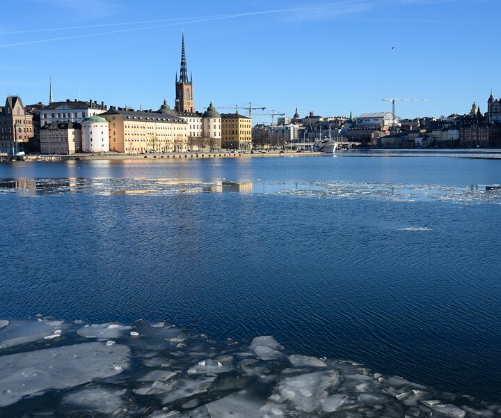_DSC7668 View from Stockholm City Hall. The ice on the water is melting.