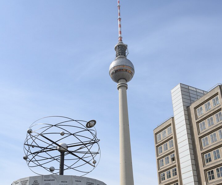 _DSC9821 The World Time Clock at Alexanderplatz.
