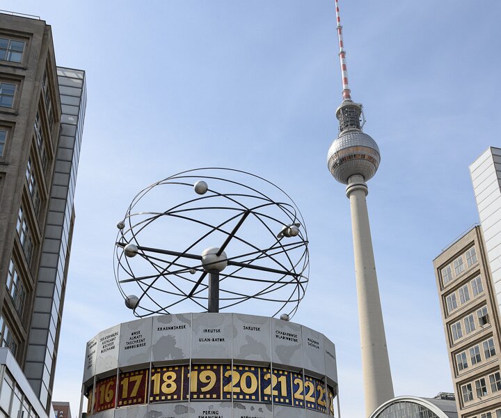 _DSC9825 The World Time Clock at Alexanderplatz.