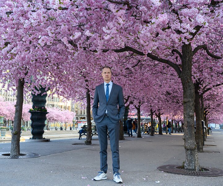 _DSC0367 Arto at the cherry blossom in Kungsträdgården.