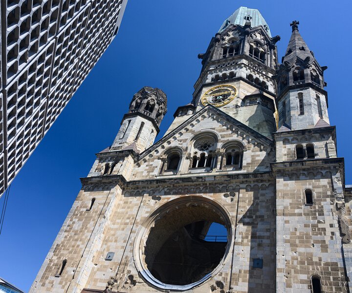 _DSC4474 Kaiser-Wilhelm memorial church in Berlin.