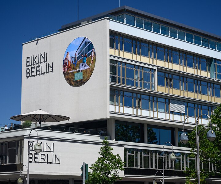 _DSC4480 Bikini Berlin building.