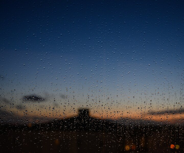 _DSC7903 Rain drops on the window an October evening at Gärdet.
