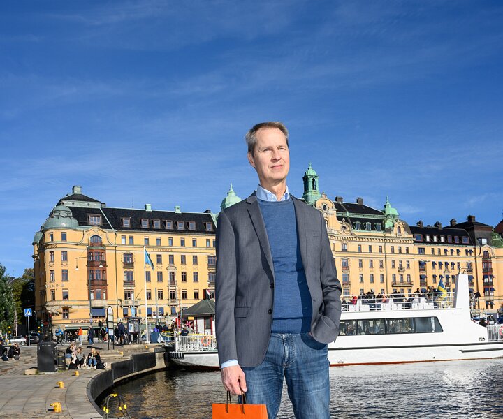 _DSC8799 Arto at Nybrokajen a sunny day in October.