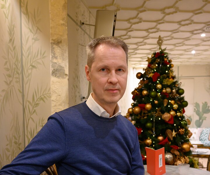 _DSC0538 Arto at Cappuccino Grand Café.